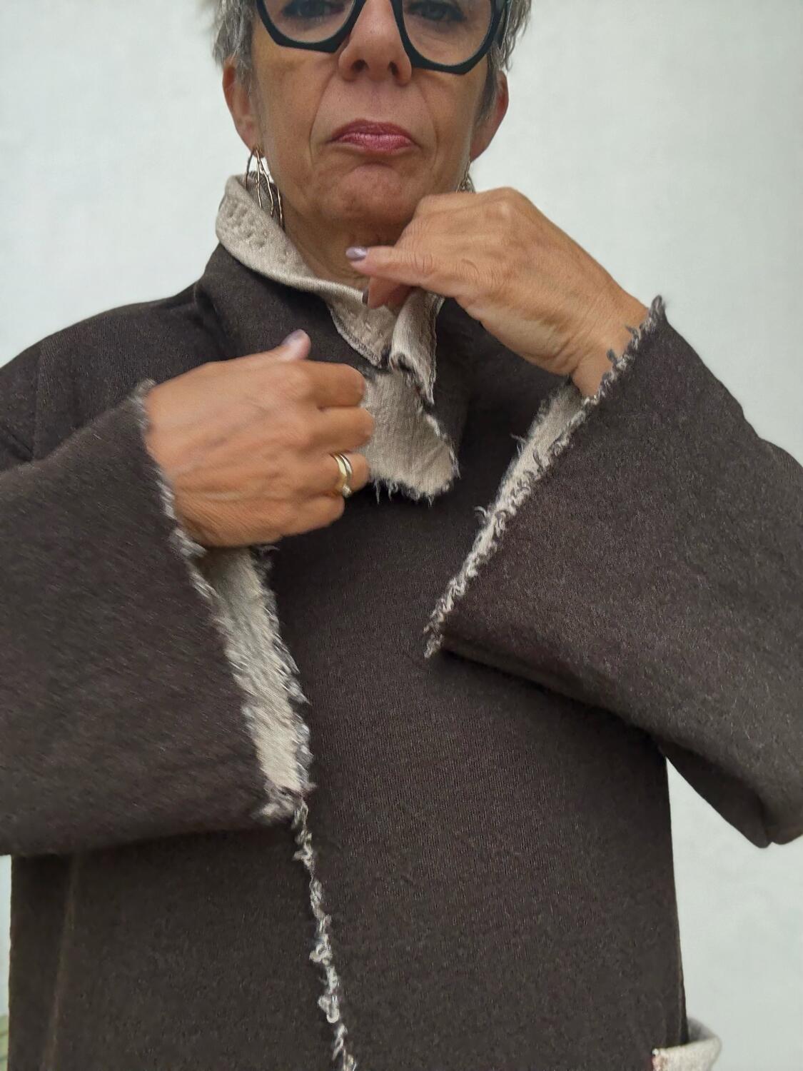 Giacca marrone e beige