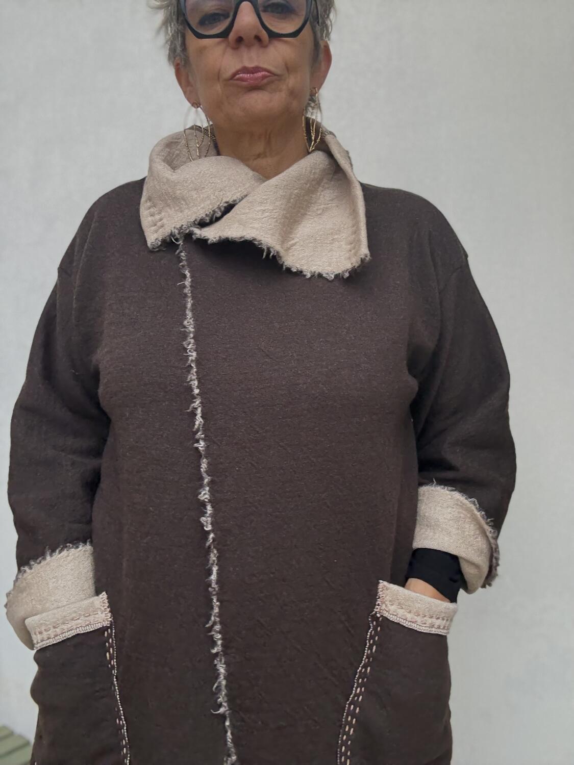 Giacca marrone e beige