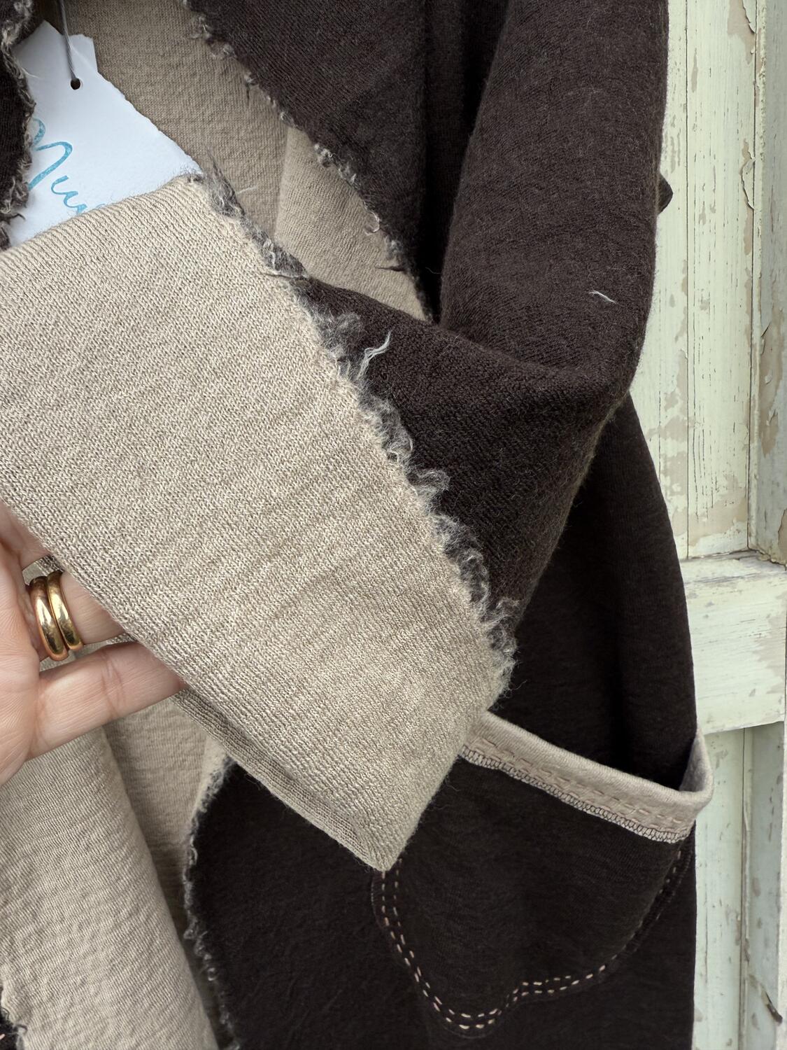 Giacca marrone e beige