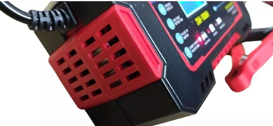 Batteria Auto moto Portatile 12V Caricabatterie Emergenza e Intelligente