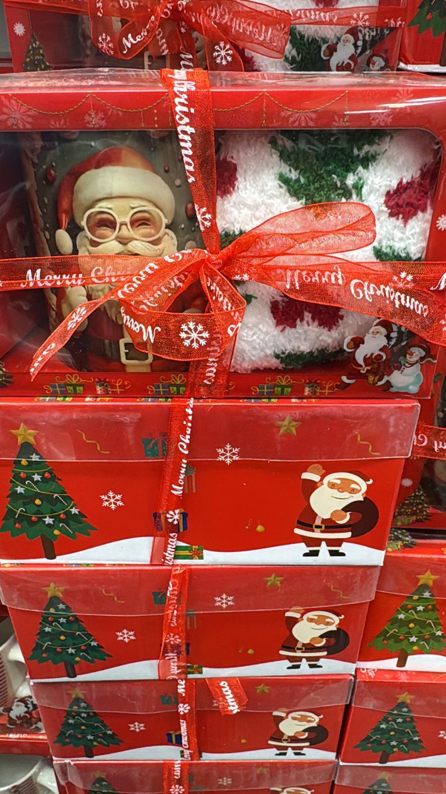 SET NATALE TAZZA CON TOVAGLIETTA
 [Conf.da 3 pezzi]
