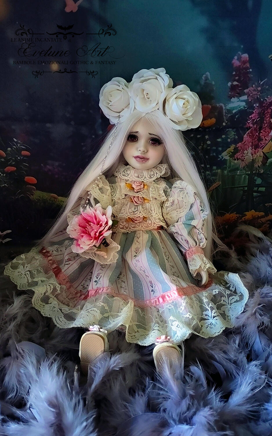 Eloane - Bambola in porcellana nella gabbia lei è una Colomba