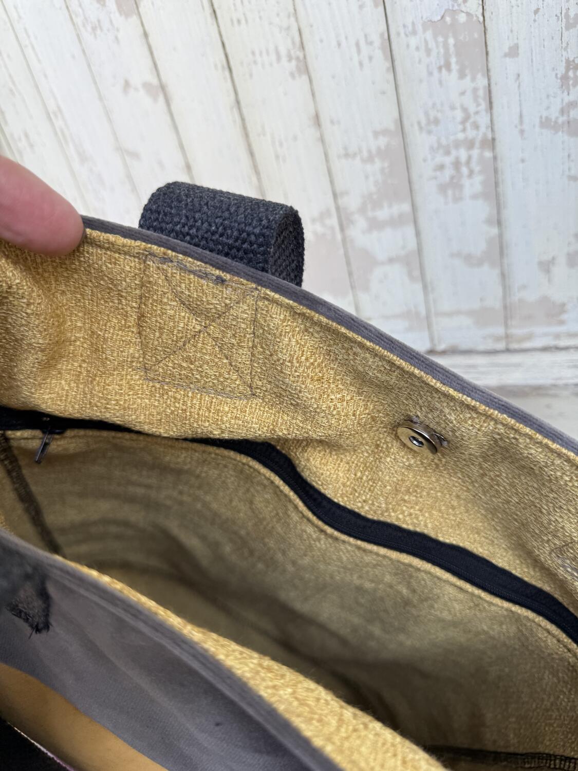 Borsa burgundy e giallo