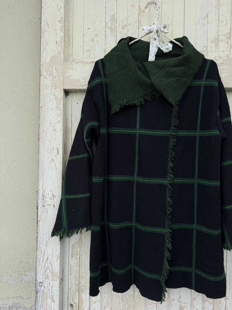 Giacca blu scuro a quadri verdi