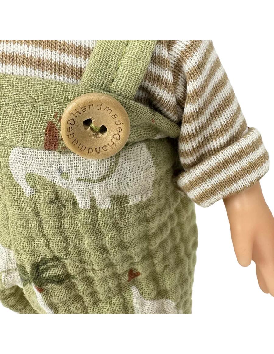 Mio Farmer – Bambolotto 30 cm in vinile con salopette elegante | Nines d'Onil