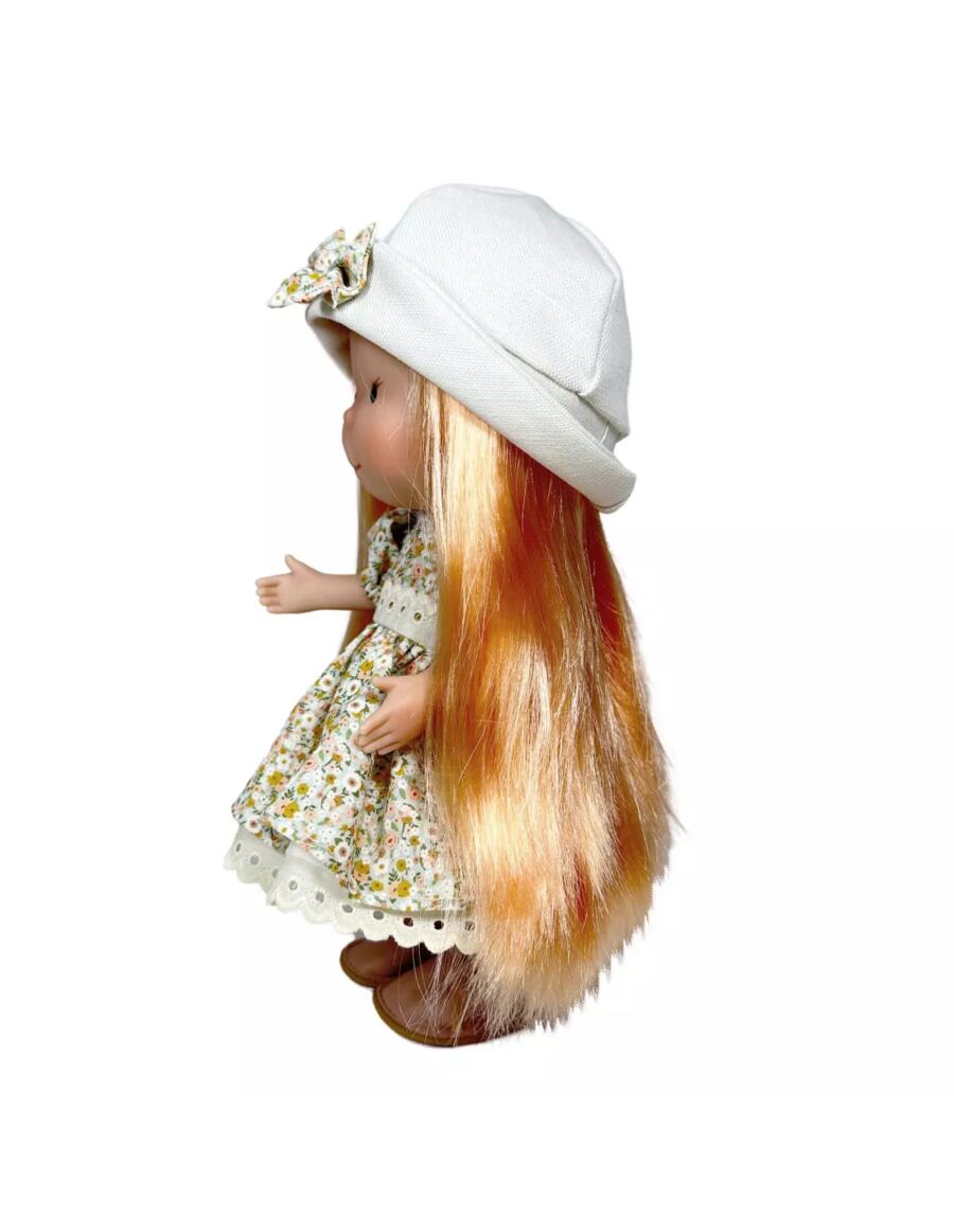 Pippa – Bambola 30 cm in vinile con cappello e occhi verdi | Nines d'Onil