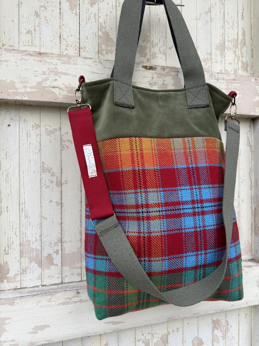 Borsa verde e arancio