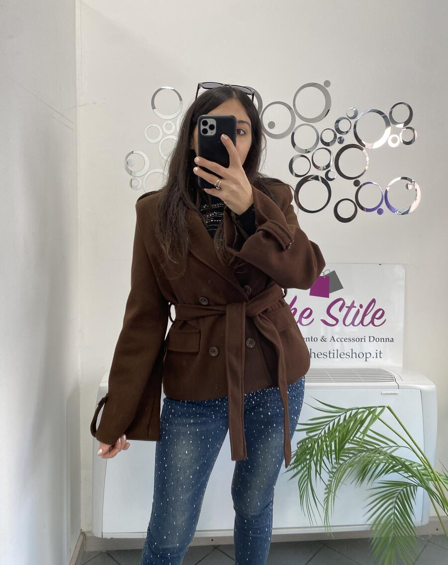 NOVITÀ Cappottino doppio petto con manica a campana