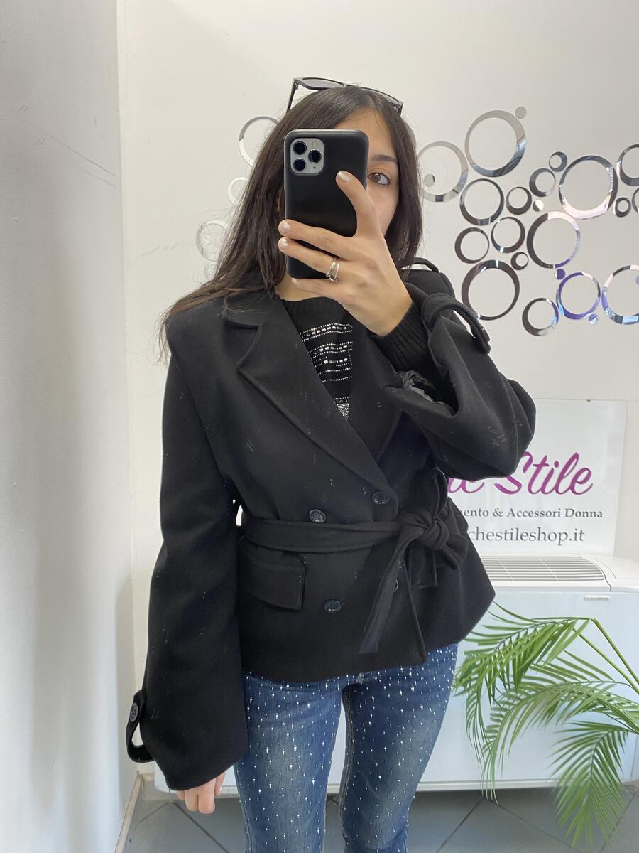 NOVITÀ Cappottino doppio petto con manica a campana