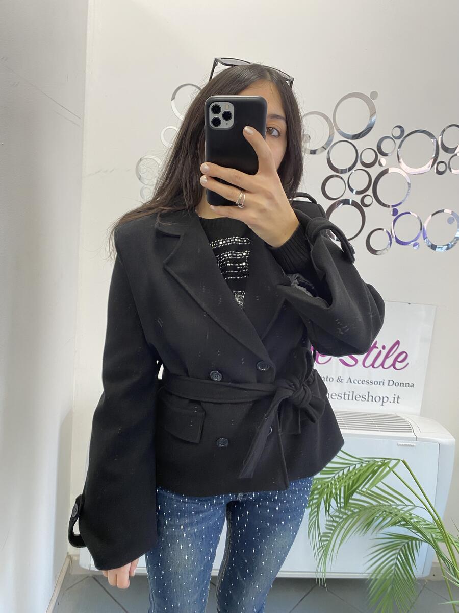 NOVITÀ Cappottino doppio petto con manica a campana