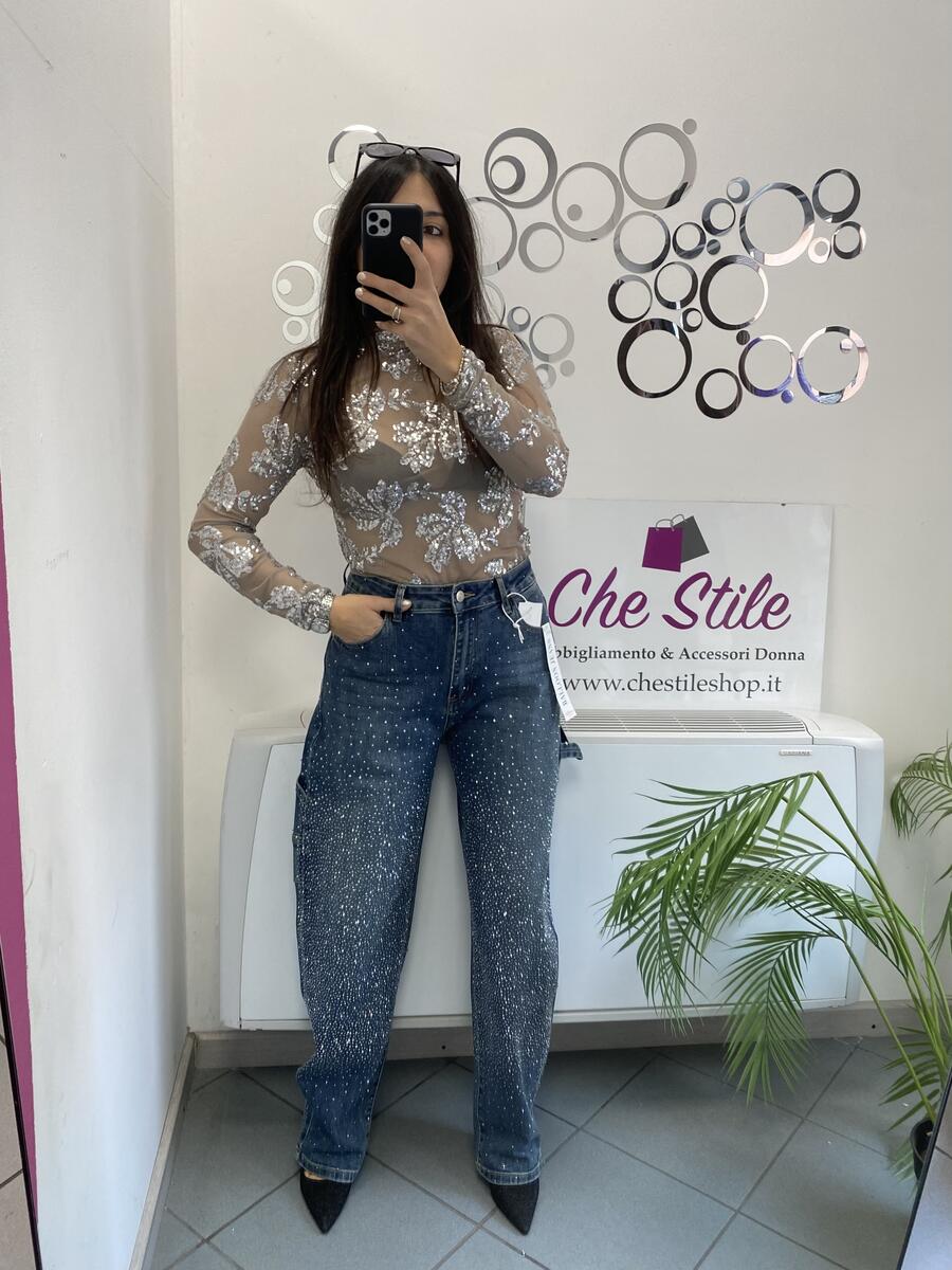 NOVITÀ Maglia velata con fiori in strass 