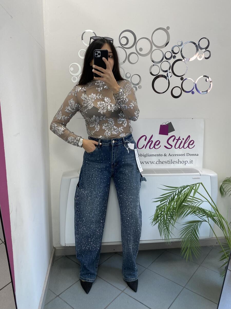 NOVITÀ Maglia velata con fiori in strass 
