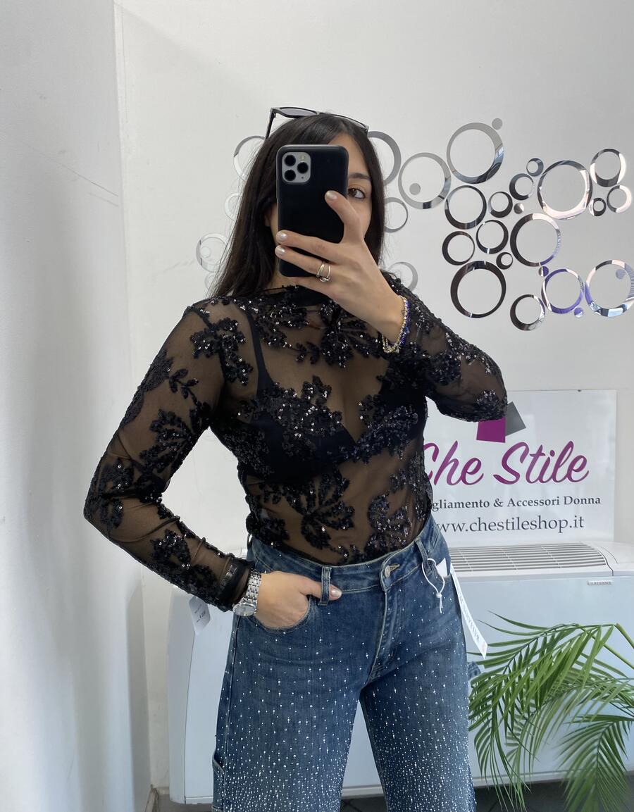 NOVITÀ Maglia velata con fiori in strass 