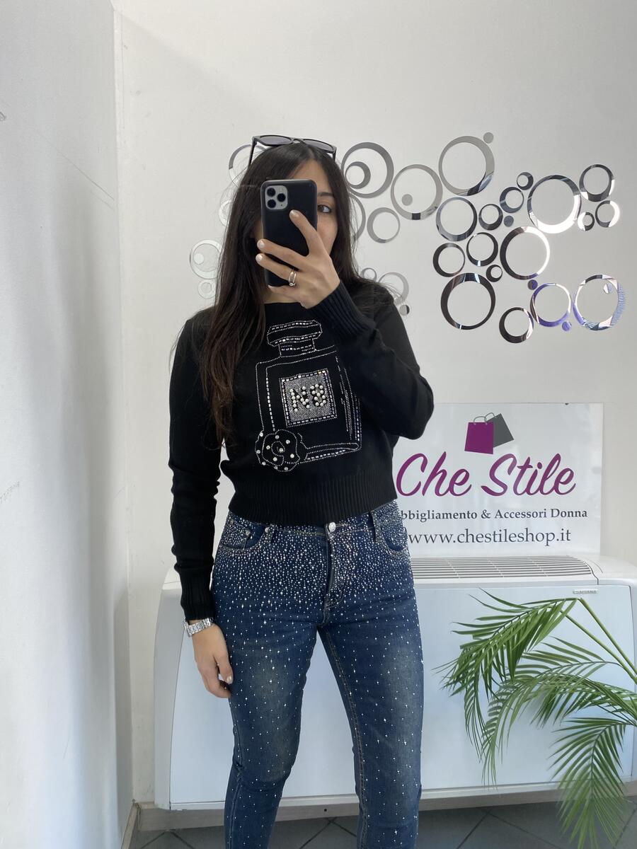 NOVITÀ Pull disegno profumo con strass e perline