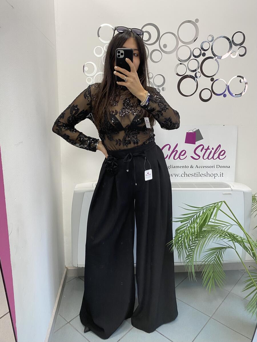 NOVITÀ Pantalone effetto gonna con spilla