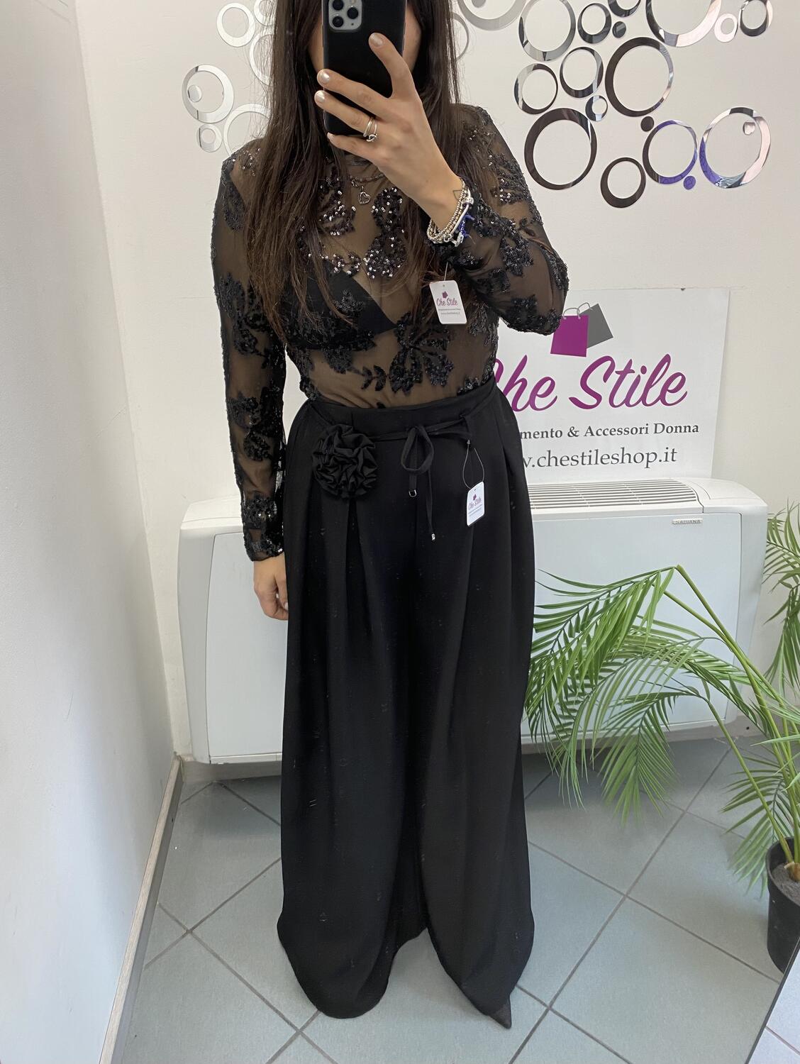 NOVITÀ Pantalone effetto gonna con spilla