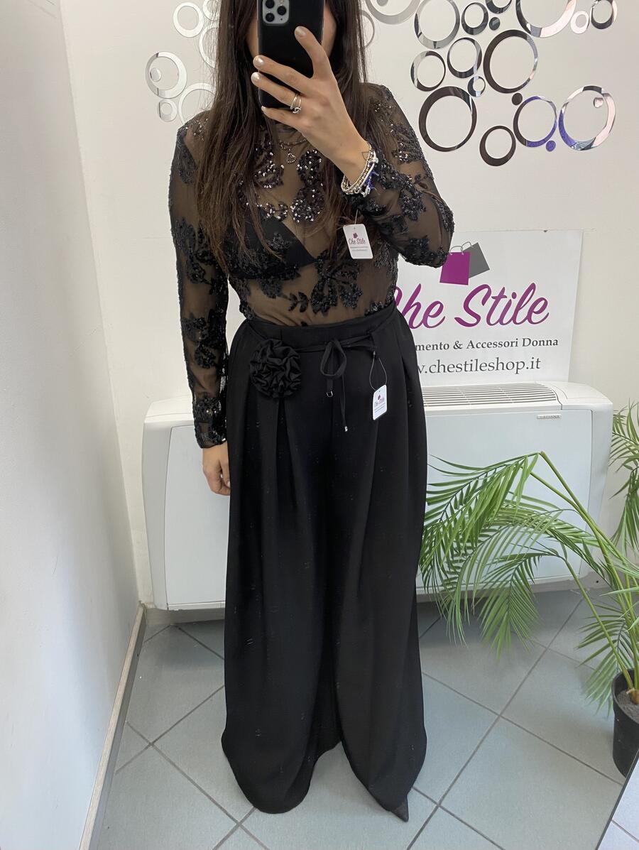 NOVITÀ Pantalone effetto gonna con spilla