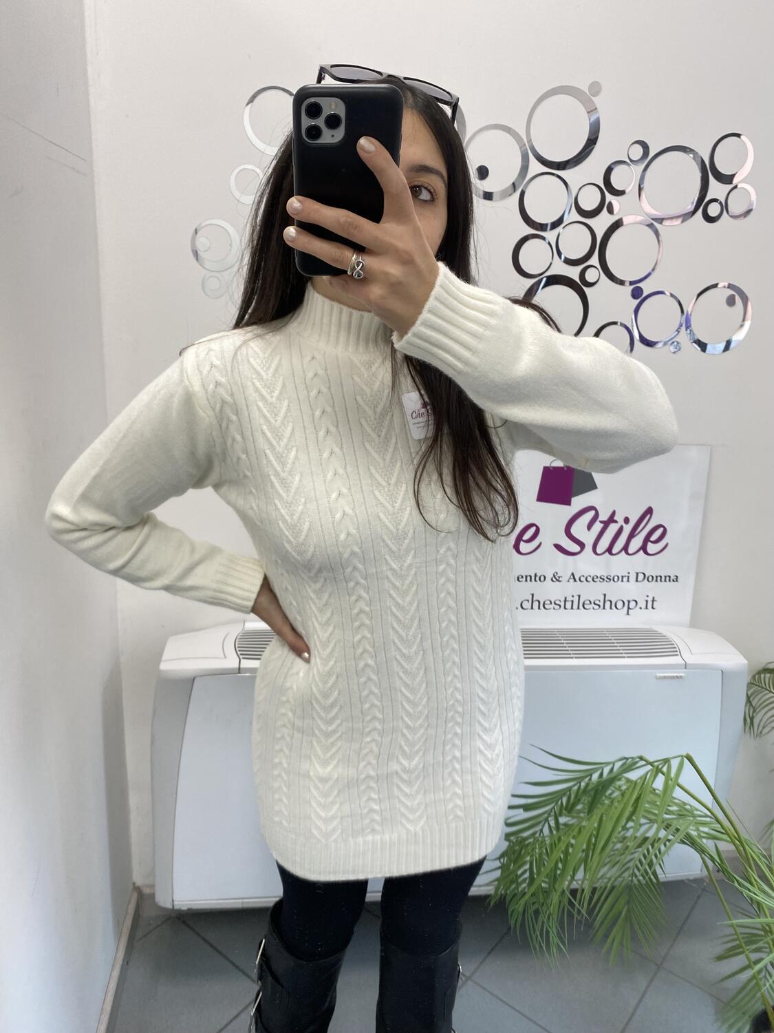 NOVITÀ Pull/abito con mezzo collo e trama treccia 