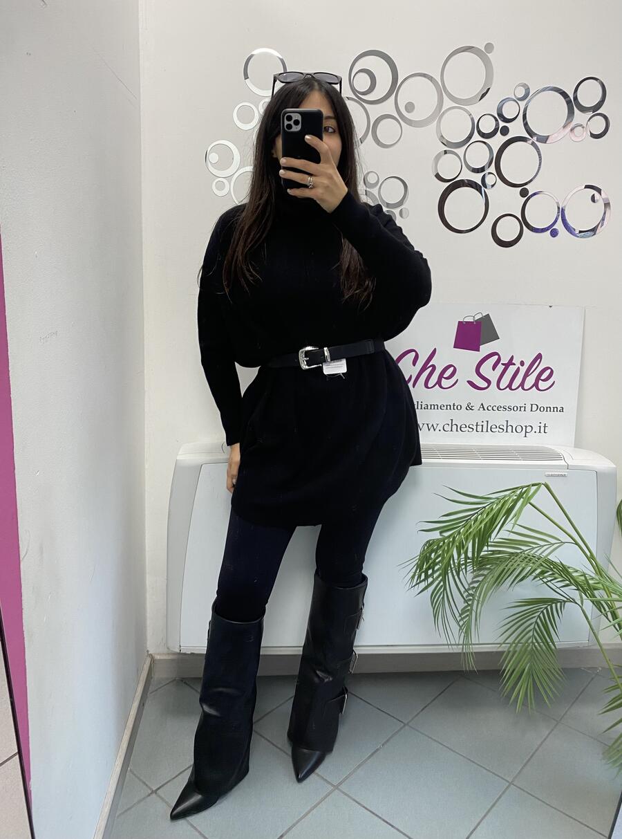 NOVITÀ Abito/maxi pull dolcevita con manica a pipistrello