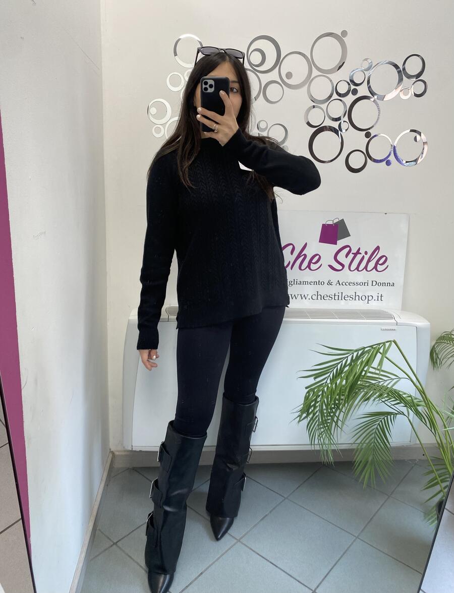 NOVITÀ Pull mezzo collo trama treccia frontale