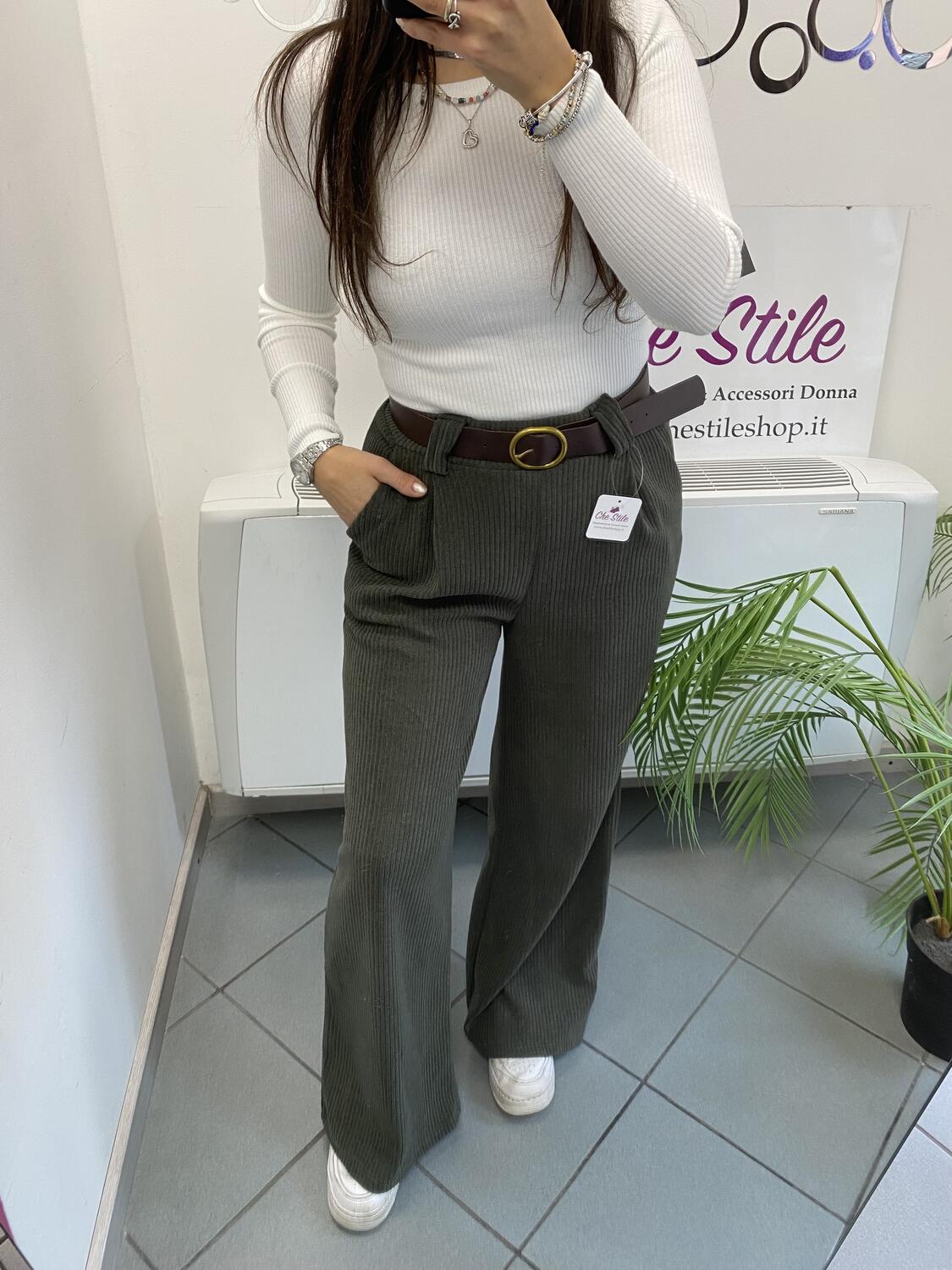 NOVITÀ Pantapalazzo a costine in velluto 