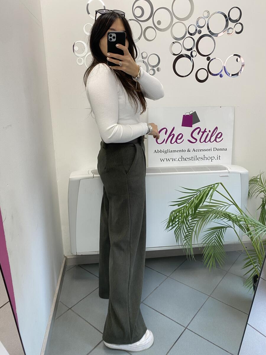 NOVITÀ Pantapalazzo a costine in velluto 
