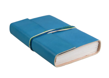 Notebook 15x23 cm – "Avventura" blu - Taccuino artigianale in cuoio