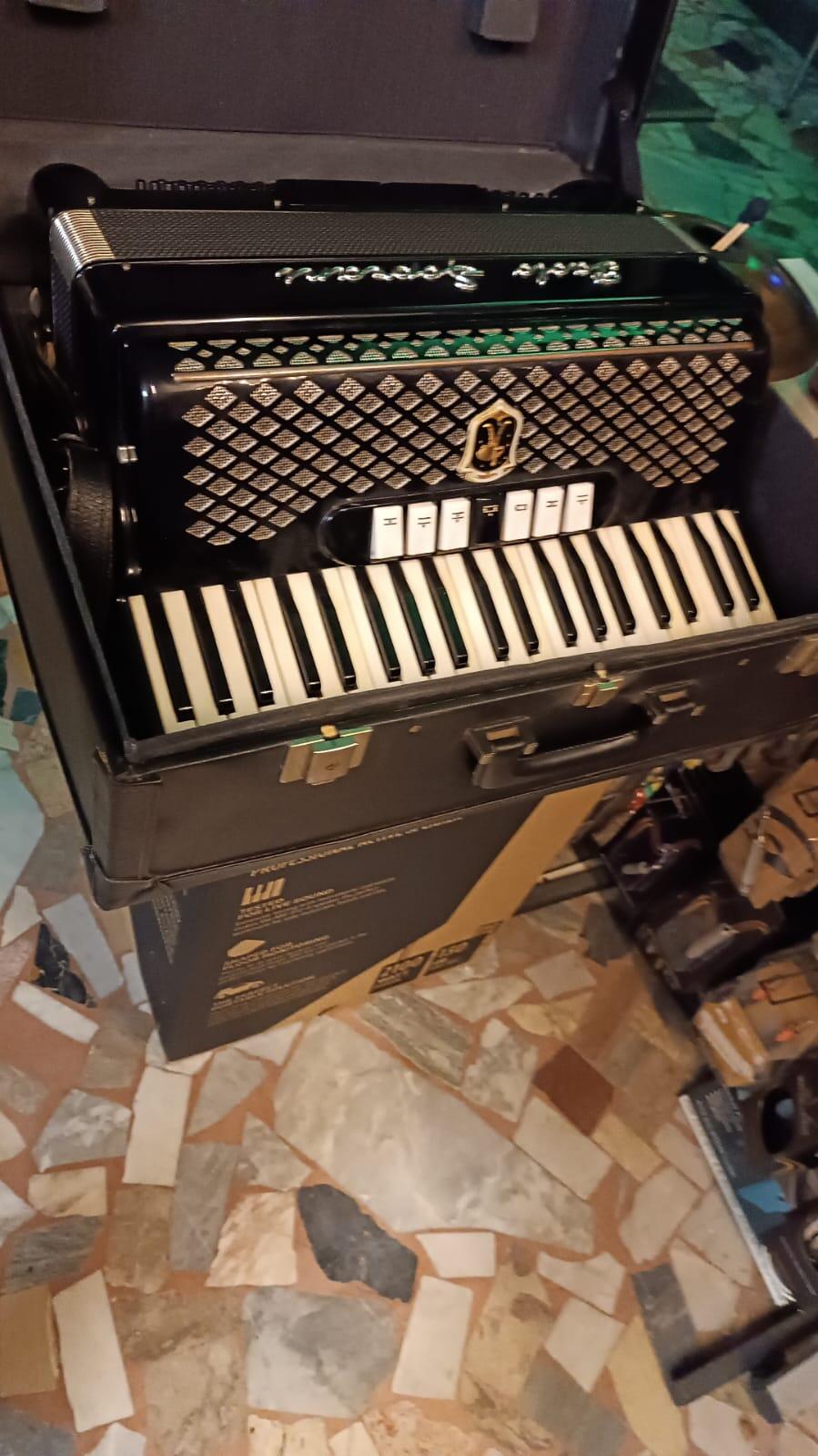 FISARMONICA PAOLO SOPRANI 120 BASSI OCCASIONE