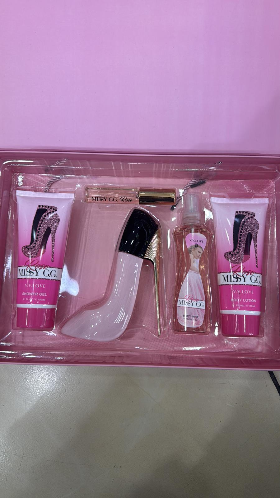 V.V.LOVE COFFRET DA 5 PEZZI