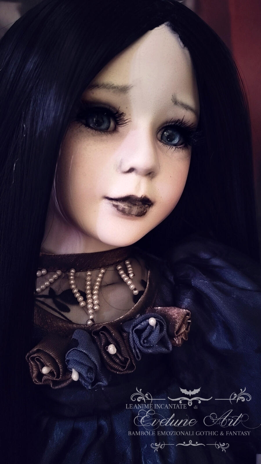 Zoe - Bambola in porcellana fatta a mano