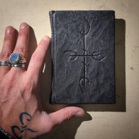 OFFERTA: Solo una copia! Galdrabok Rauoskinna - Grimorio di magia nera (circa XVII secolo)