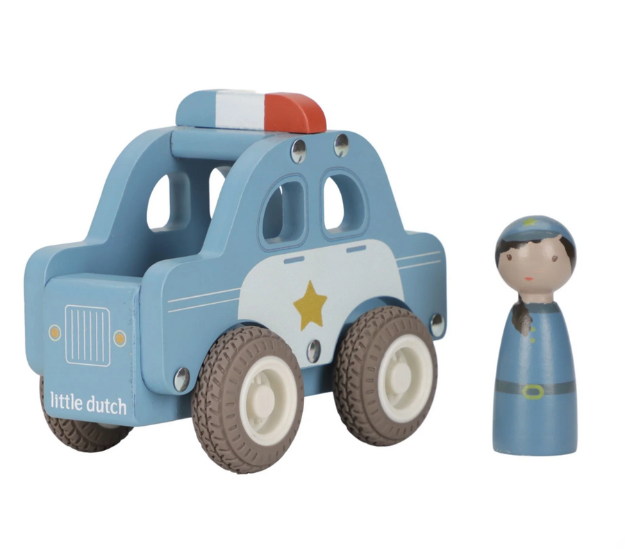 Macchina della polizia con personaggio