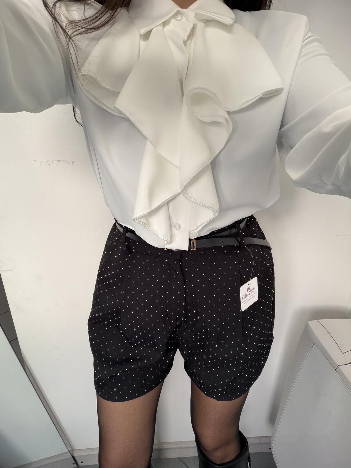NOVITÀ Shorts brillantinato con cinturina