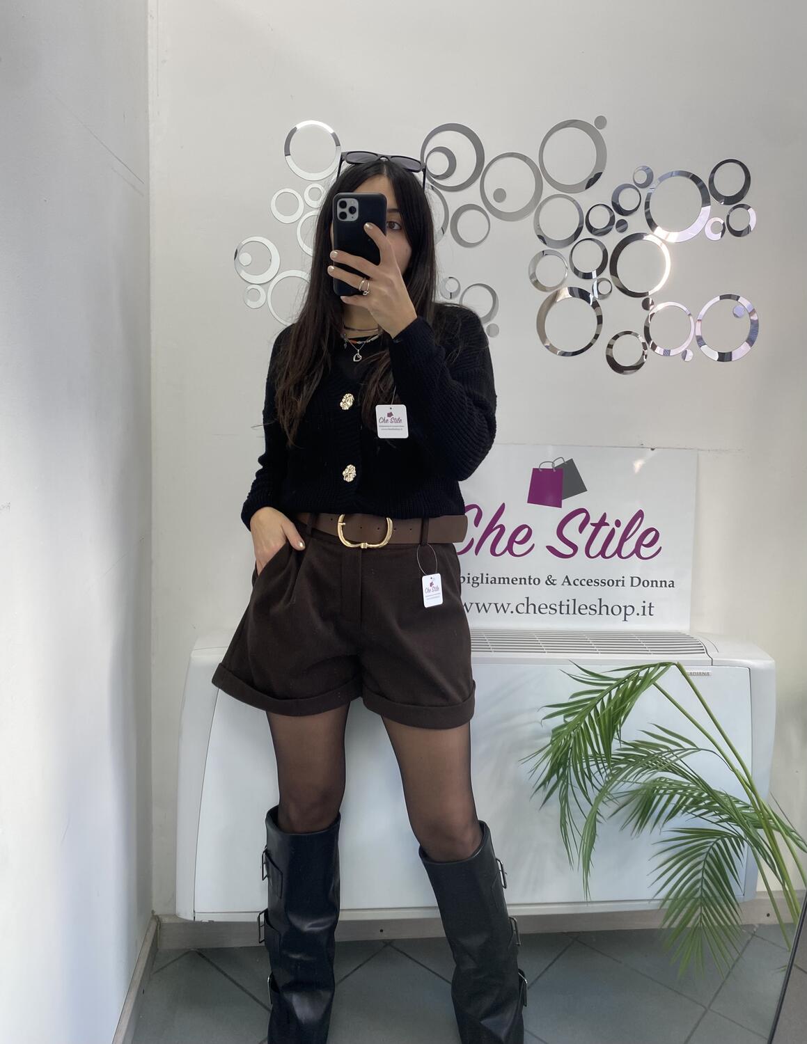 NOVITÀ Shorts in panno spigato a vita alta