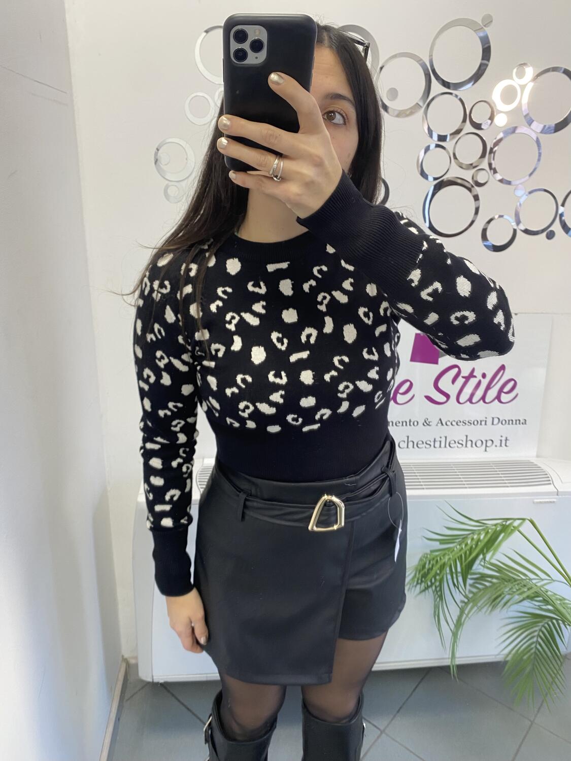 NOVITÀ Pull crop in viscosa maculato o tigrato