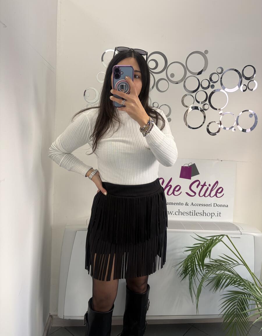 NOVITÀ Mini gonna scamosciata con frange