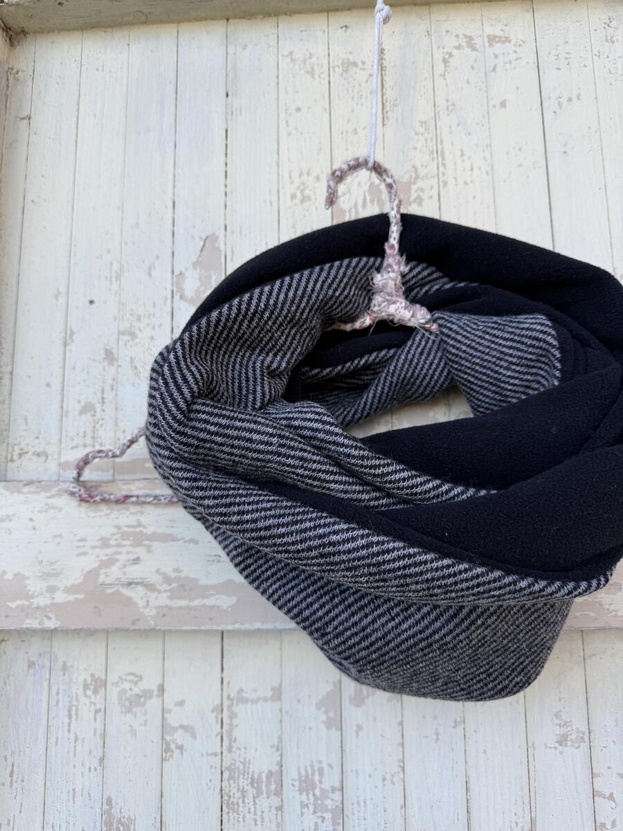 Sciarpa spinato grigio 