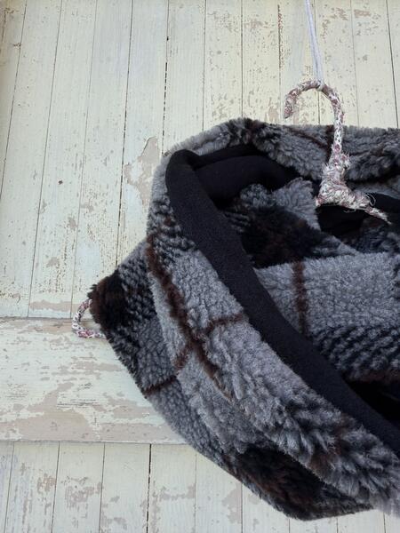 Sciarpa quadri grigi