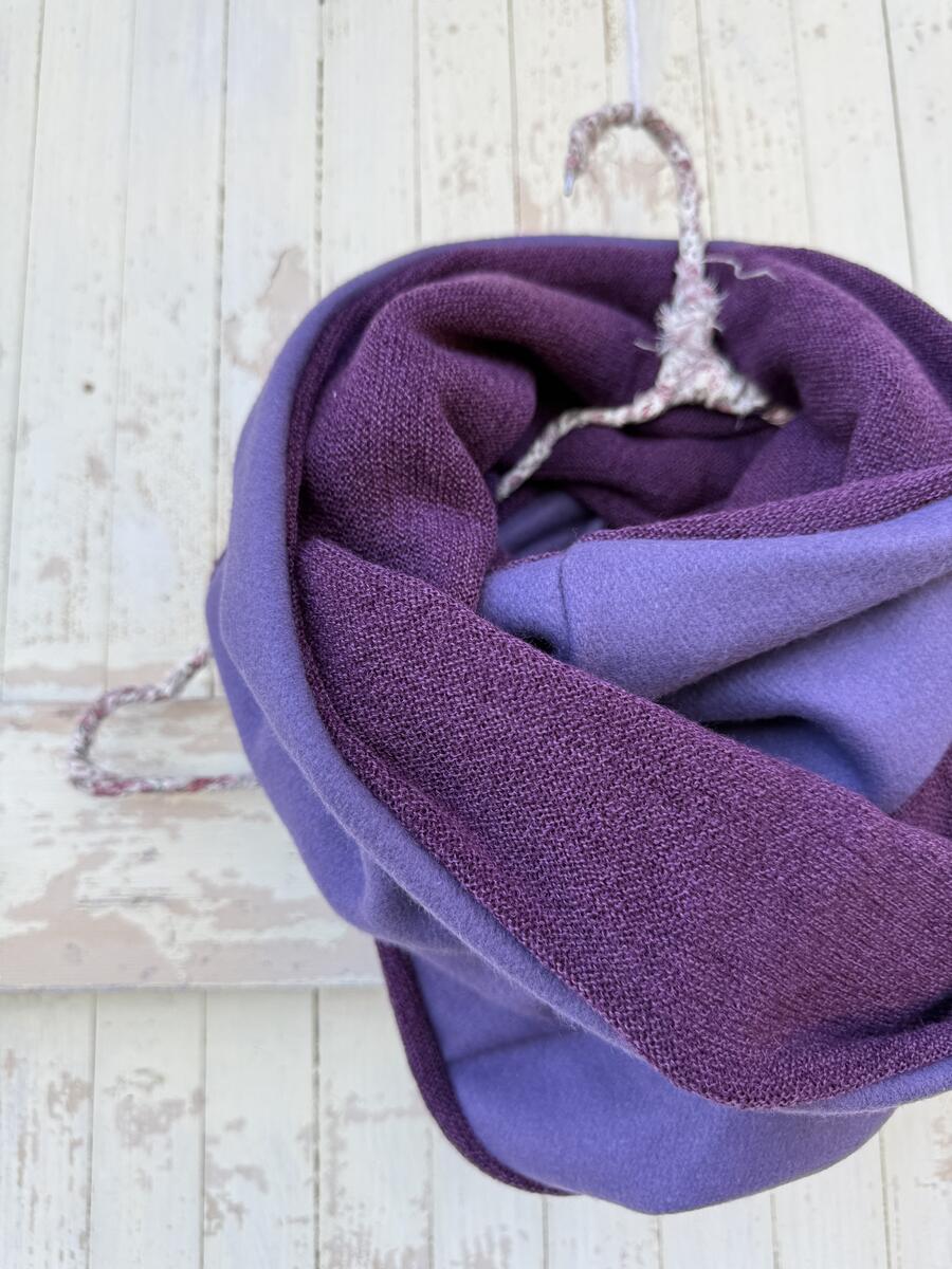 Sciarpa melanzana e viola