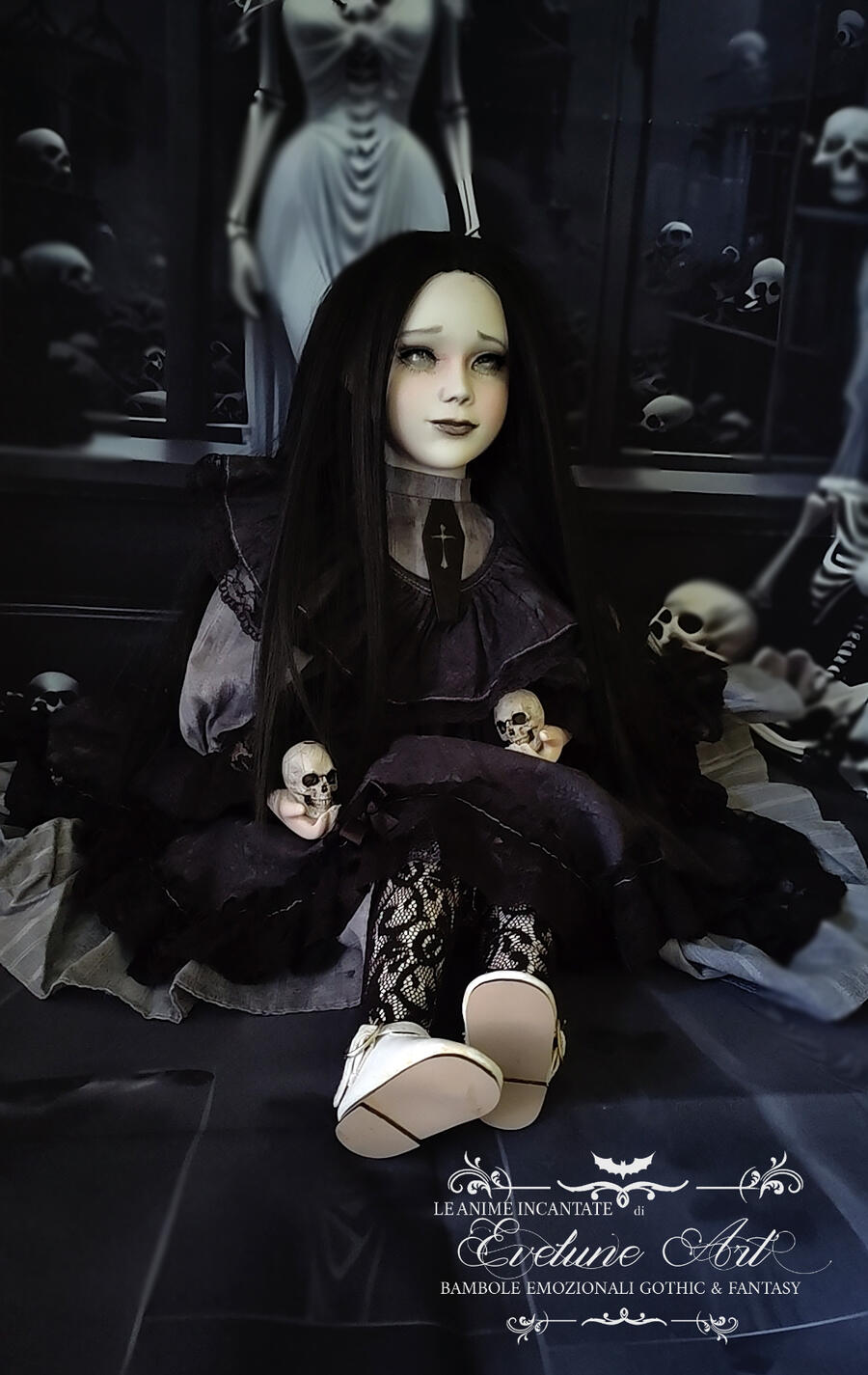 Iza Bambola Gotica occhi fosforescenti