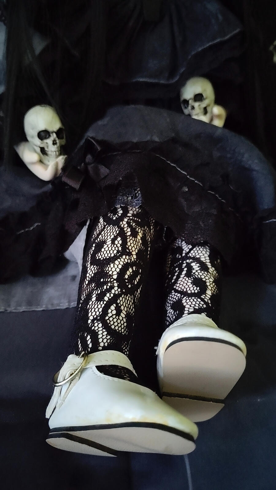 Iza Bambola Gotica occhi fosforescenti