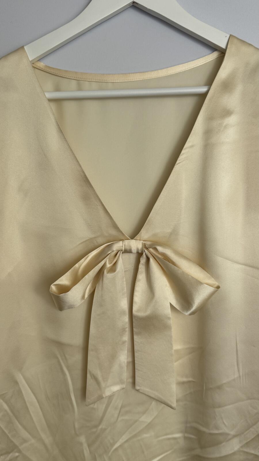 Blusa Ines Champagne