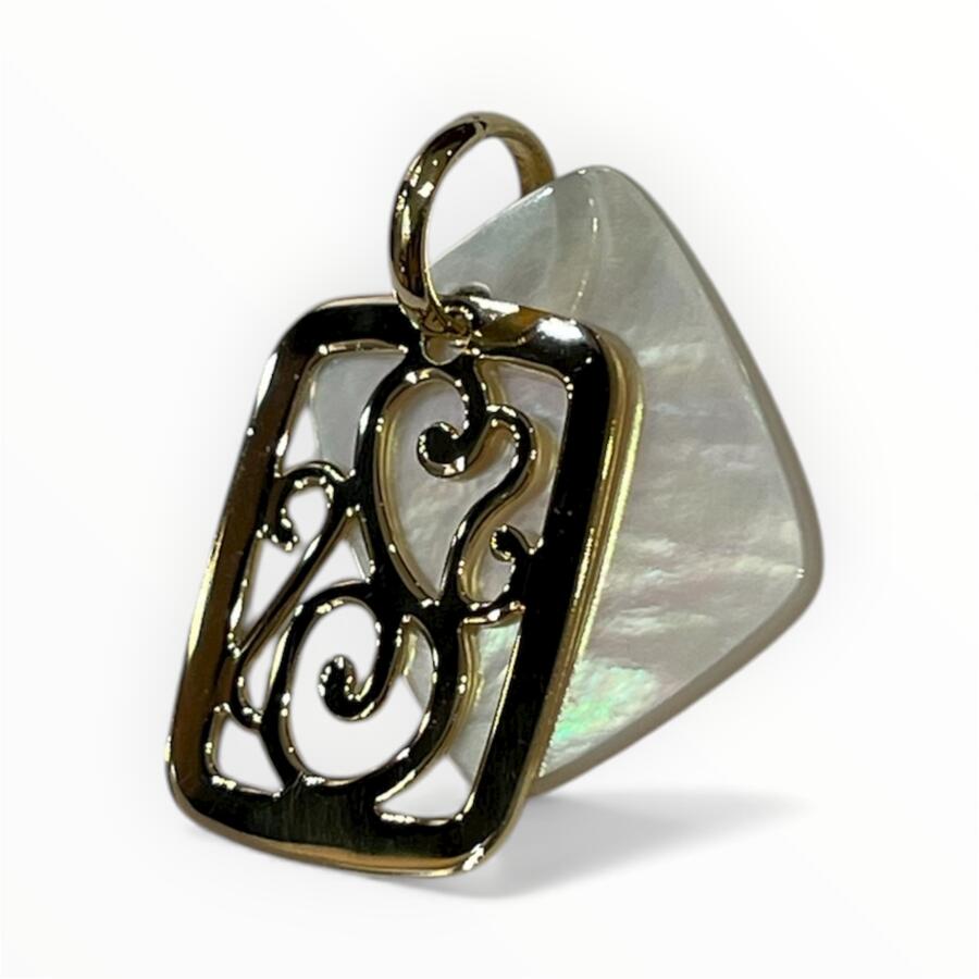 Pendente in Oro e Madreperla