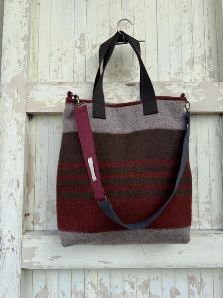Borsa righe bordeaux