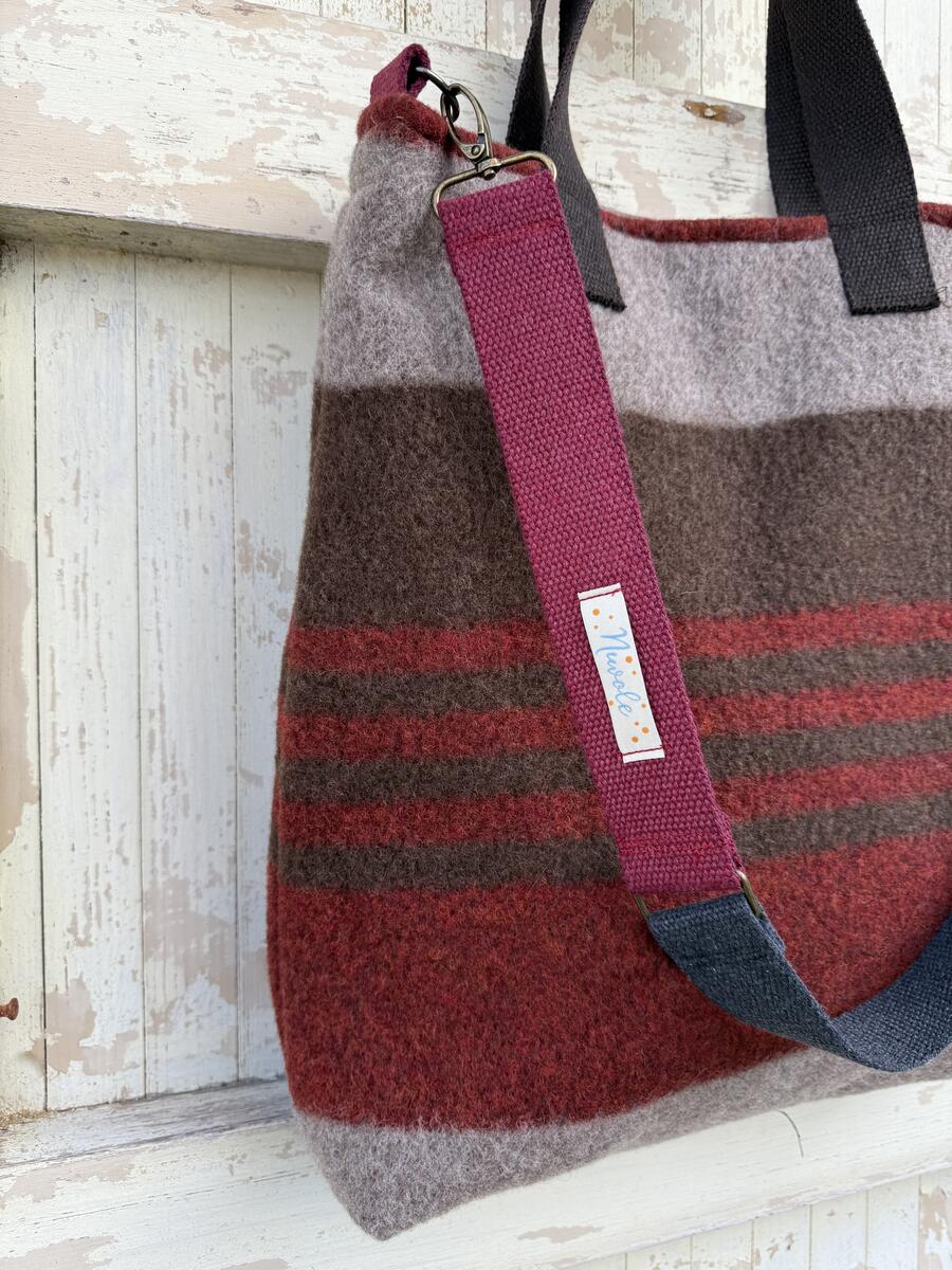 Borsa righe bordeaux