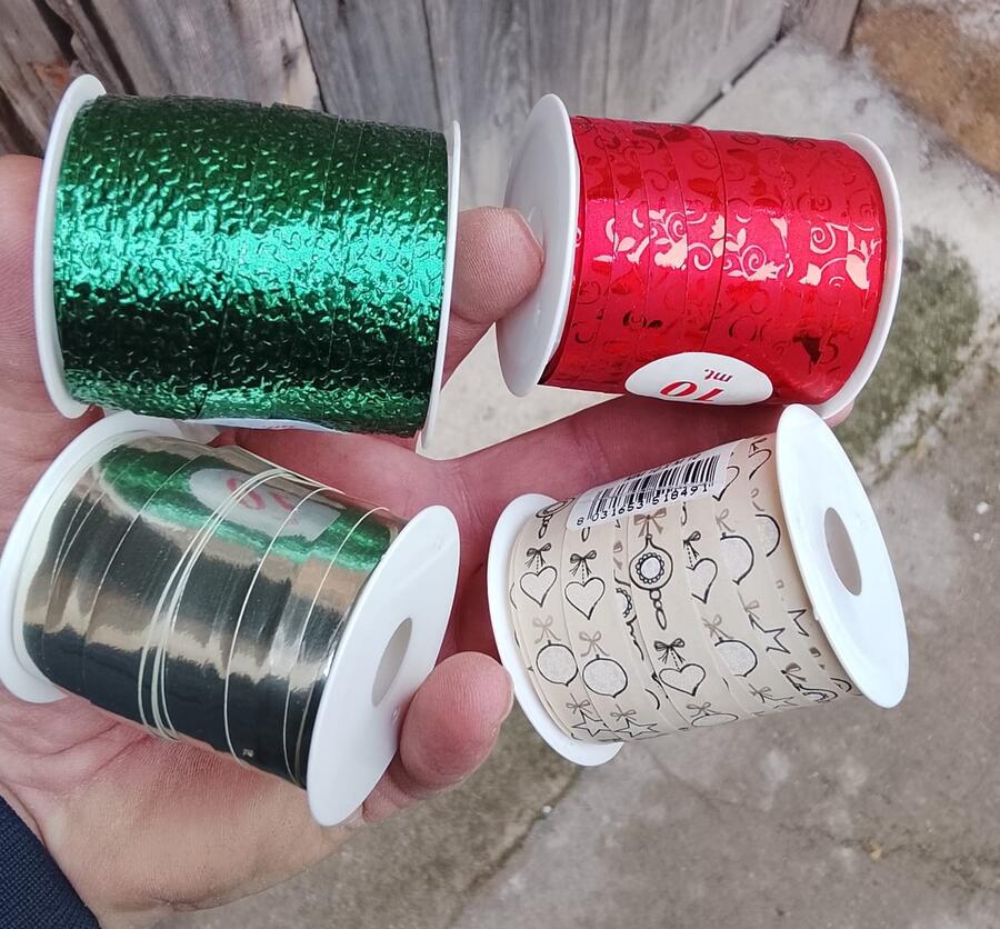 Confezione 12 rotoli nastri natalizi assortiti