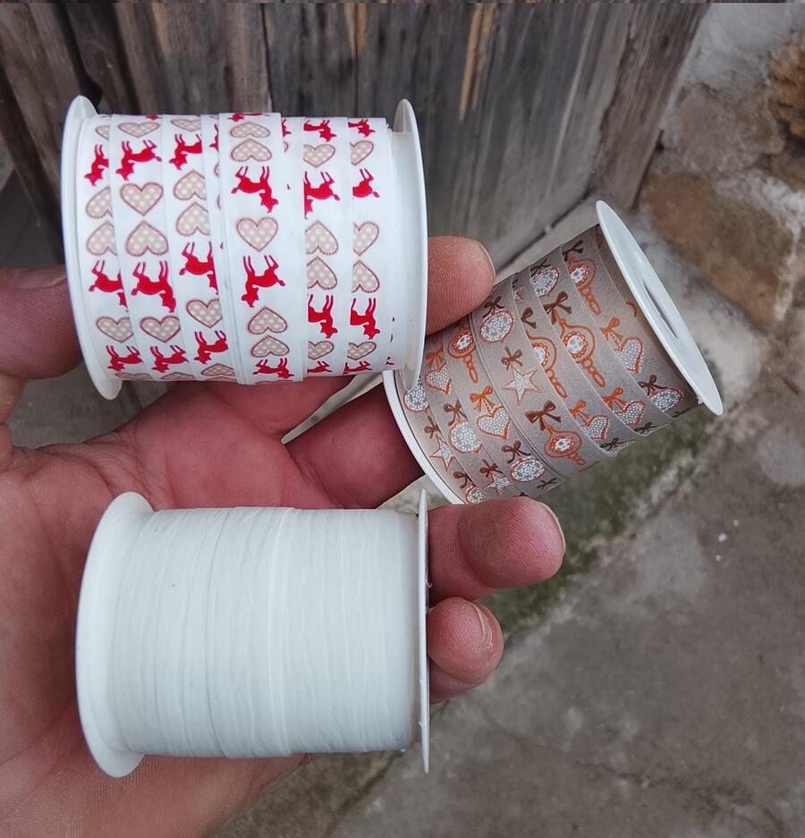 Confezione 12 rotoli nastri natalizi assortiti