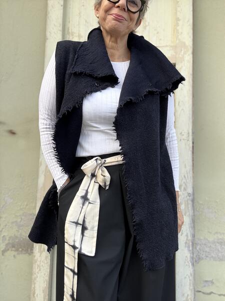 Gilè aperto blu e nero