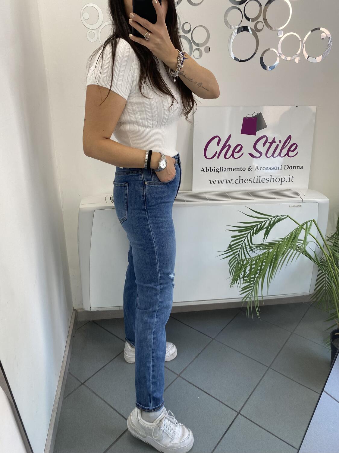 NOVITÀ Jeans mom fit strappetti