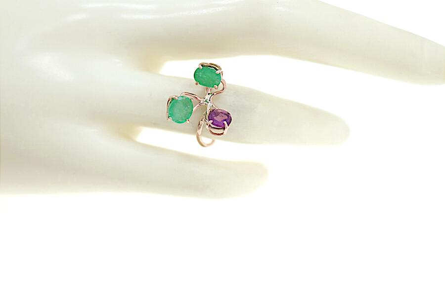 Anello in oro rosa 9K con smeraldi e ametista